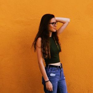 Meet your Posher, Abigail